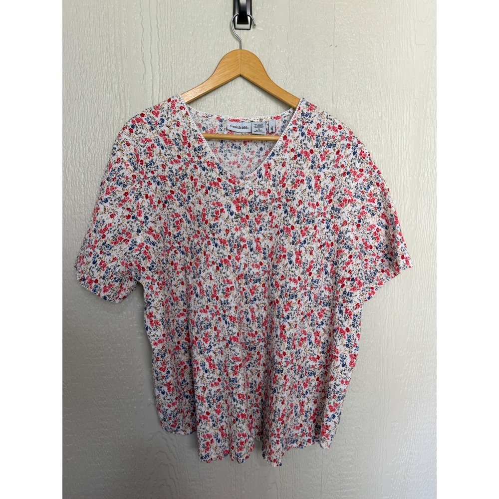 Capistrano Womens Size 24 Floral Smocked Hook Eye V-Neck Top Red Blue White EUC